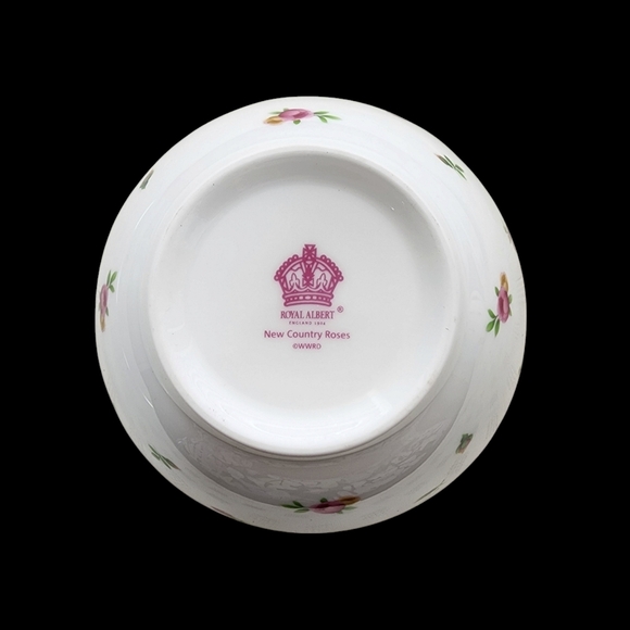 ROYAL ALBERT Dishes New Country Roses One 4 Piece Place Setting England - Picture 5 of 14